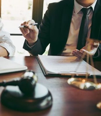 بهترین وکیل در خیابان چیذر تهران