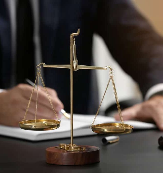 بهترین وکیل در خیابان افریقا «جردن»